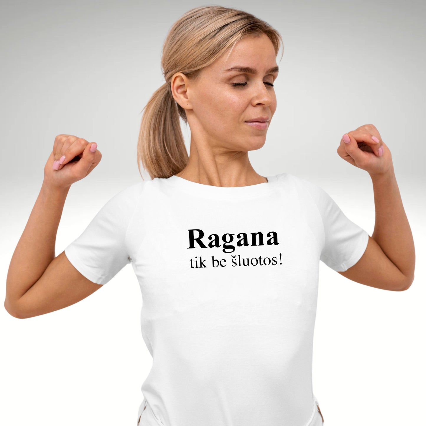 Ragana tik be šluotos!